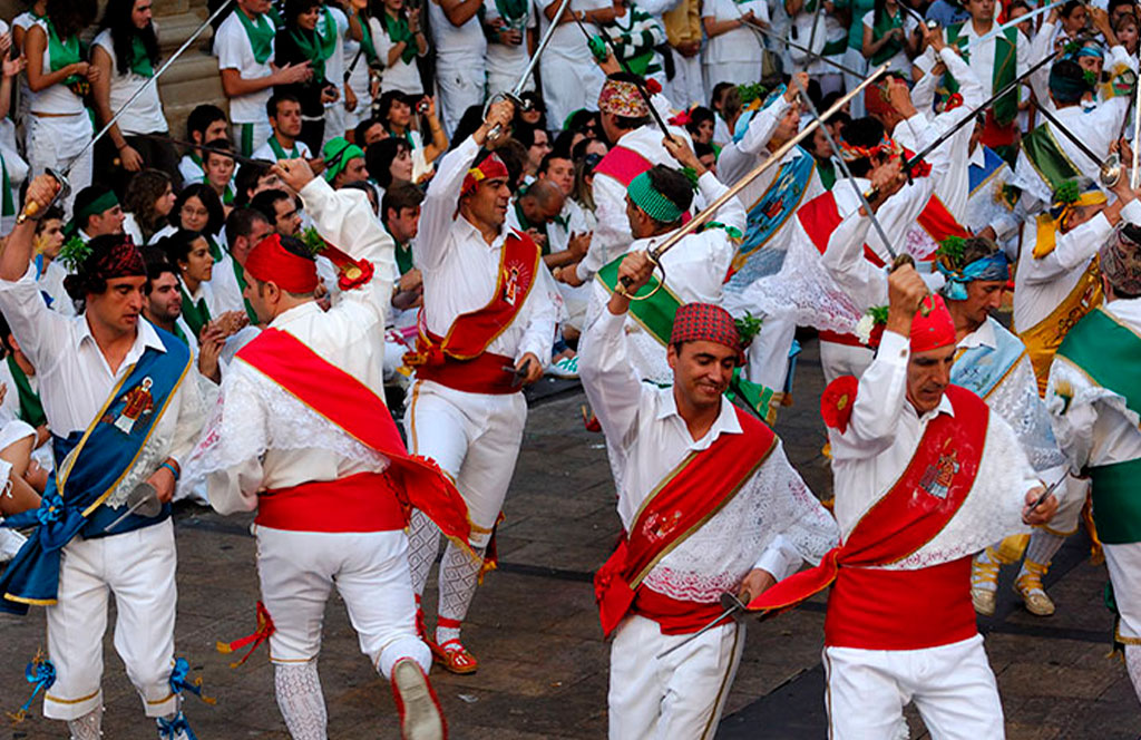 Dance de los Danzantes de Huesca en Honor a San Lorenzo